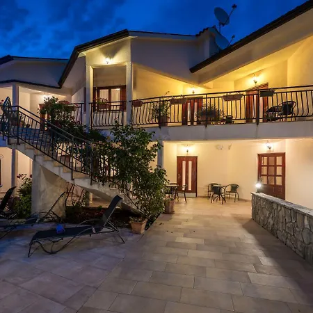 Unterkunft Mit Sauna, Meerblick, Whirlpool Und Beheiztem Pool Apartamento *