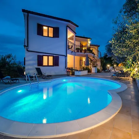 Unterkunft Mit Sauna, Meerblick, Whirlpool Und Beheiztem Pool Apartamento *