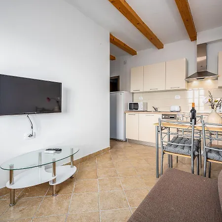 Unterkunft Mit Sauna, Meerblick, Whirlpool Und Beheiztem Pool * Labin (Istria)