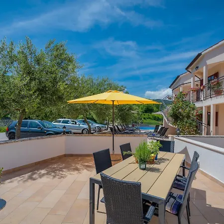 Apartamento Unterkunft Mit Sauna, Meerblick, Whirlpool Und Beheiztem Pool Labin (Istria)