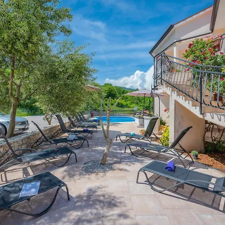Unterkunft Mit Sauna, Meerblick, Whirlpool Und Beheiztem Pool Apartamento Labin (Istria)